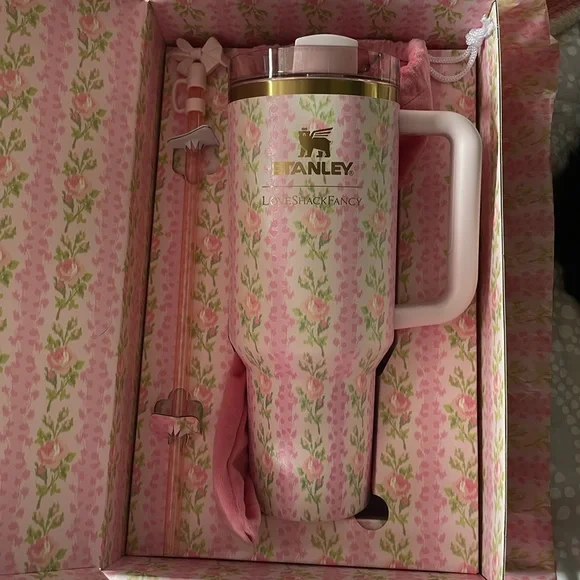 The Stanley X LoveShackFancy Quencher | 40 Oz - Picture 4 of 5